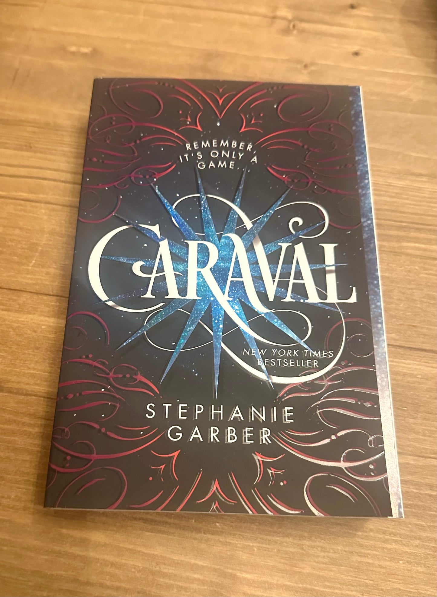 Caraval by Stephanie Garber (Caraval #1) - Paperback