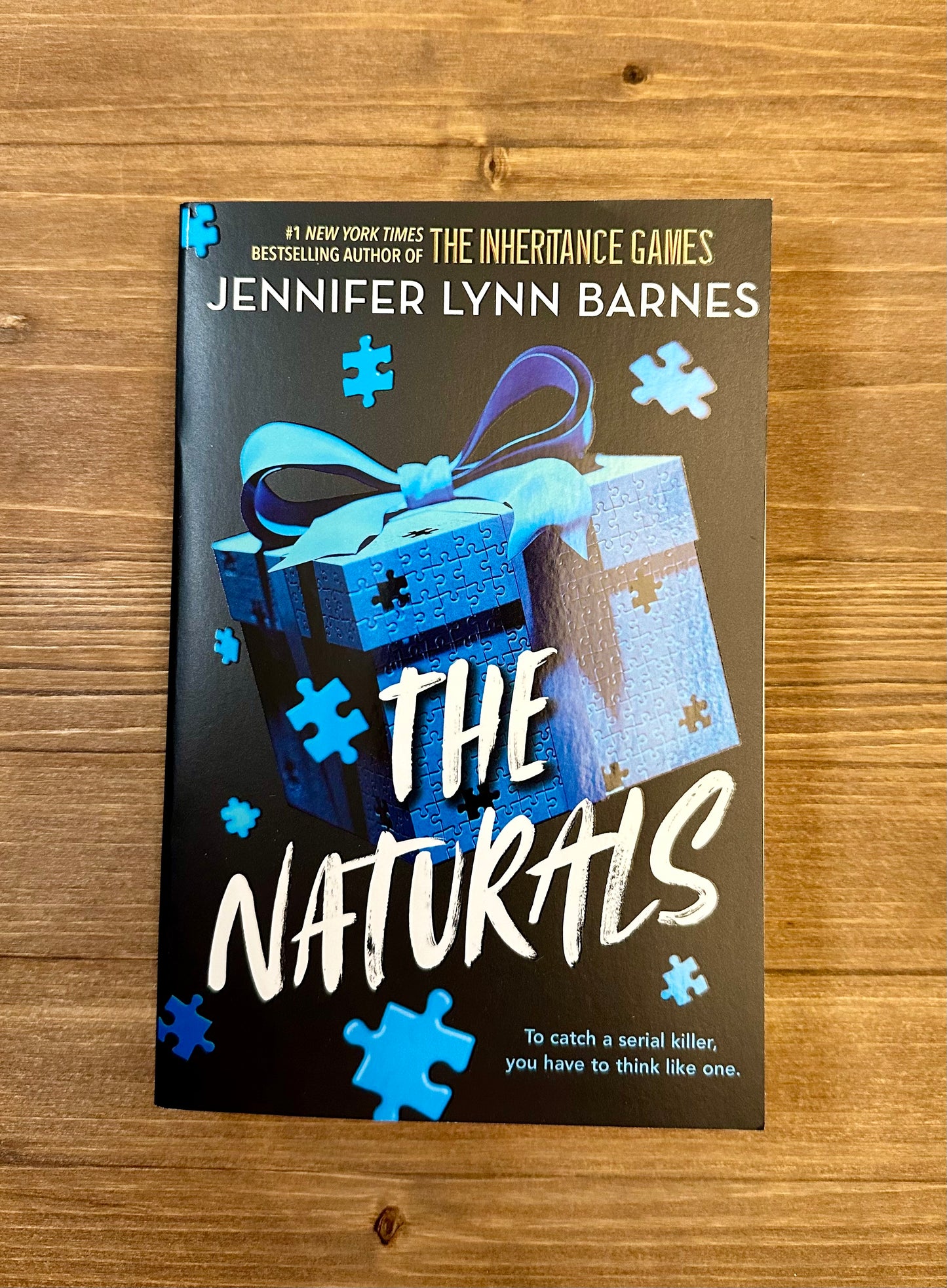 The Naturals (The Naturals # 1) by Jennifer Lynn Barnes - Paperback